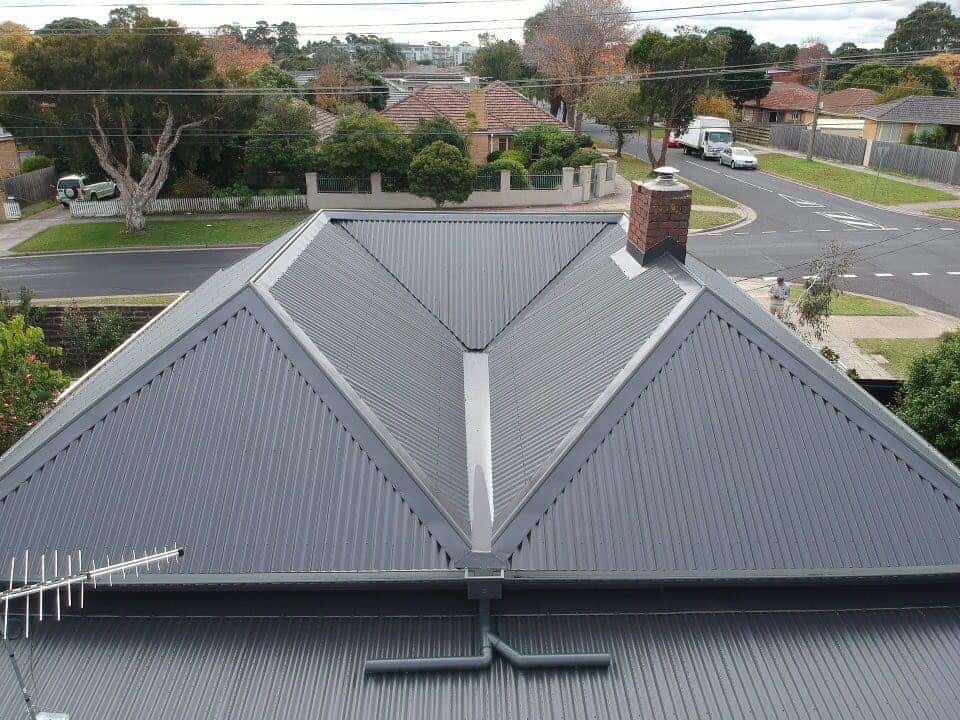 re roof in frankston, this roof was rusted and warn and in need of a refresh