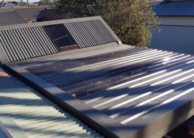 Installing a new pergola roof, its a flat metal roof